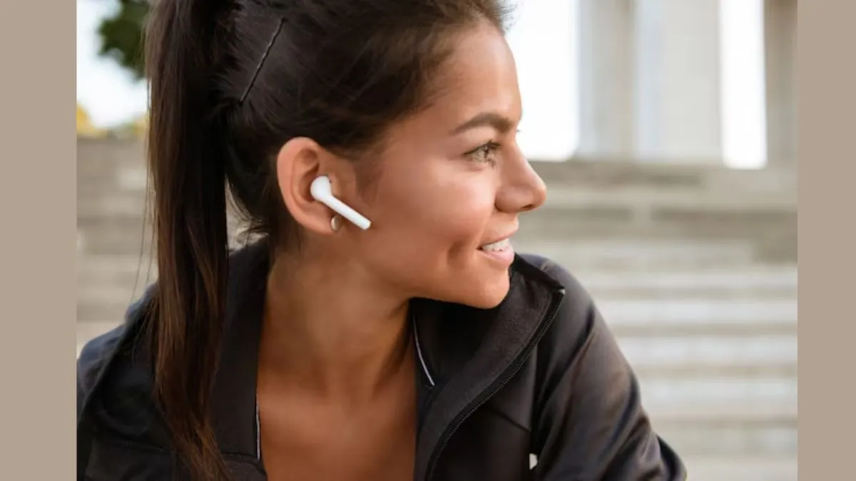 Samsung Develops Ear-EEG Device: Real-Time Brain Activity Monitoring Samsung Develops Ear-EEG Device