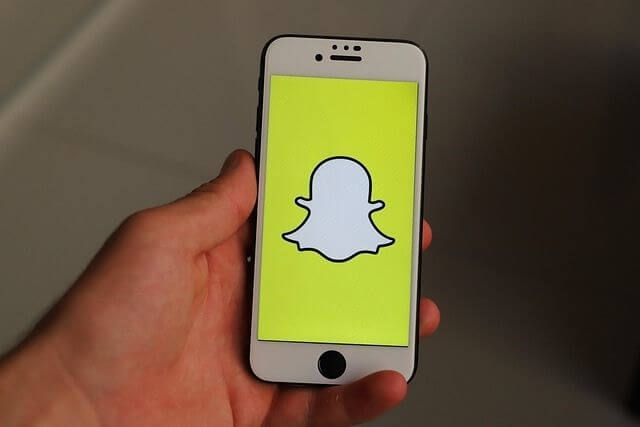 Snapchat Launches AI Lens
